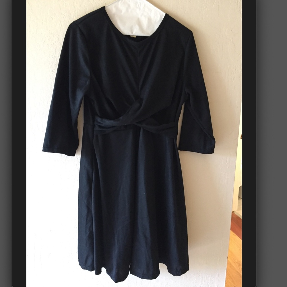 Nice little black Maiopu dress